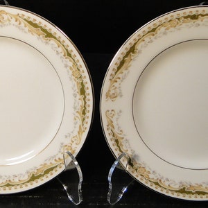 Signature Collection Queen Anne Bread Plates 6 1/4&quot; Set of 2 Excellent