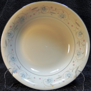 Fine China of Japan English Garden Round Vegetable Serving Bowl 9&quot; 1221 Excellent