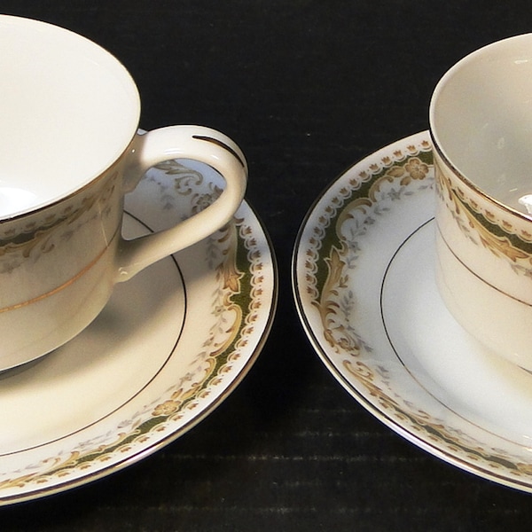 Signature Collection Queen Anne Tea Cup Saucer Sets 2 Excellent