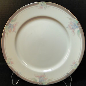 Mikasa Marsha Dinner Plate 10 7/8&quot; L5599 Fine China Excellent