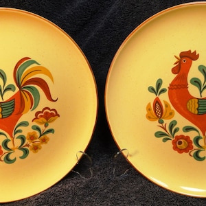 Taylor Smith Taylor Reveille Rooster Bread Plates 6 5/8&quot; Red Trim Vintage Set of 2 Excellent
