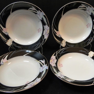 Mikasa Charisma Black Soup Bowls 8 3/8&quot; L 9050 Japan Pink Purple Flowers Set of 4 Excellent