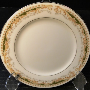 Signature Collection Queen Anne Bread Plate 6 1/4&quot; Excellent