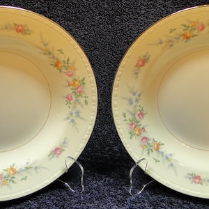 Homer Laughlin Eggshell Georgian Cashmere Soup Bowls 8 1/4&quot; Set of 2 Excellent