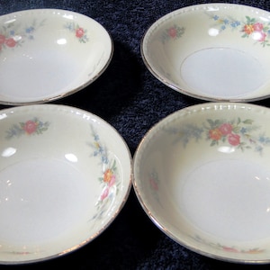 Homer Laughlin Eggshell Georgian Cashmere Berry Fruit Dessert Bowls 5 1/4&quot; Set of 4 Excellent