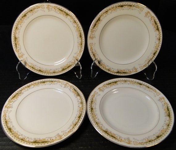 Signature Collection Fine China Porcelain Queen Anne Salad Plate 