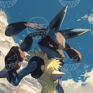 Può includere: Un personaggio Pokemon blu e nero con una placca toracica gialla e marrone si trova su un sentiero di montagna roccioso. Il personaggio ha una coda spinosa e un'espressione feroce. Lo sfondo è una catena montuosa con cime innevate e un cielo blu.