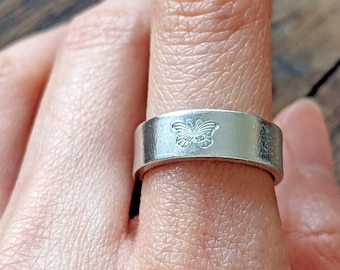 Butterfly ring I - Chunky aluminium ring with hidden text message - Man Woman Unisex