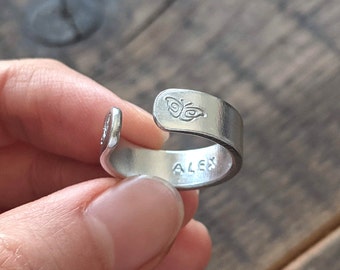 Butterfly ring II - Chunky aluminium ring with hidden text message - Man Woman Unisex