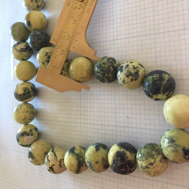 Gemstone Serpentine Beads Unpolished 13mm Round 16 Strand