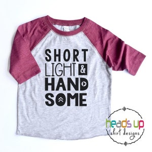 Kleinkind / Baby Junge Valentine Shirt Raglan - Valentinstag Tshirt - kurze Licht und gut aussehend - Trendy Valentinstag Tee - Kinder Baby-Geschenk