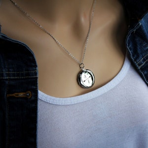 Gold Locket, Silver Locket, Locket With Inscription, Name Locket ...
