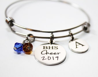 cheerleader team bracelet, personalized cheerleader bracelet, cheerleader team jewelry, cheerleader team gift, cheerleader charm bangle