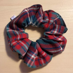 Evergreen Tartan Plaid Scrunchie l Winter Scrunchies I Woman&#39;s Hair Accessories I Hair Elastics I Hair Ties