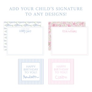 FIRMA DE LOS NIÑOS: Agregue la firma de su hijo a cualquier artículo de papelería.