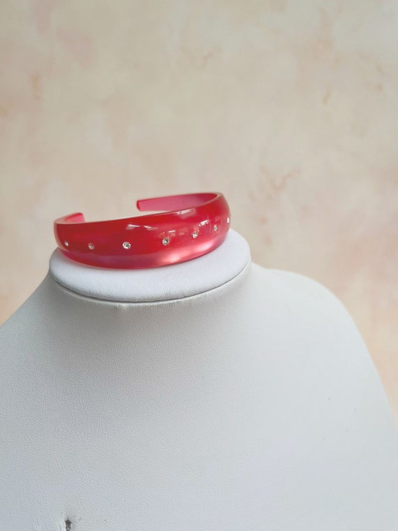 Midcentury Modern Red Lucite Ombre Bangle with ins