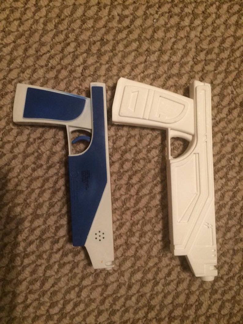 Resin Cast Bounty Hunter Phoenix 35 Custom Blaster Pistols