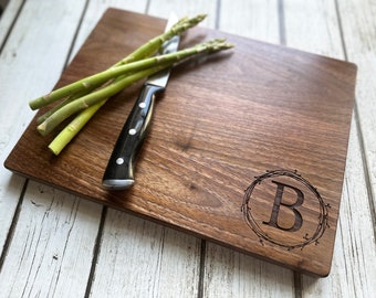 Personalized Cutting Board, Engraved Cutting Board, Custom Cutting Board, Wedding Gift, Housewarming Gift, Anniversary Gift, Engagement