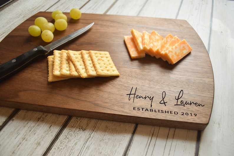 Personalized Cutting Board Engraved Cutting Board, Custom Cutting Board, Wedding Gift, Housewarming Gift, Anniversary Gift, Mothers Day image 1