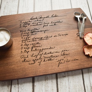 Mother's Day Gift, Handwritten Recipe Cutting Board, Grandma's Handwriting, Engraved Recipe, Gift for Mom, Personalized Cutting Board image 4