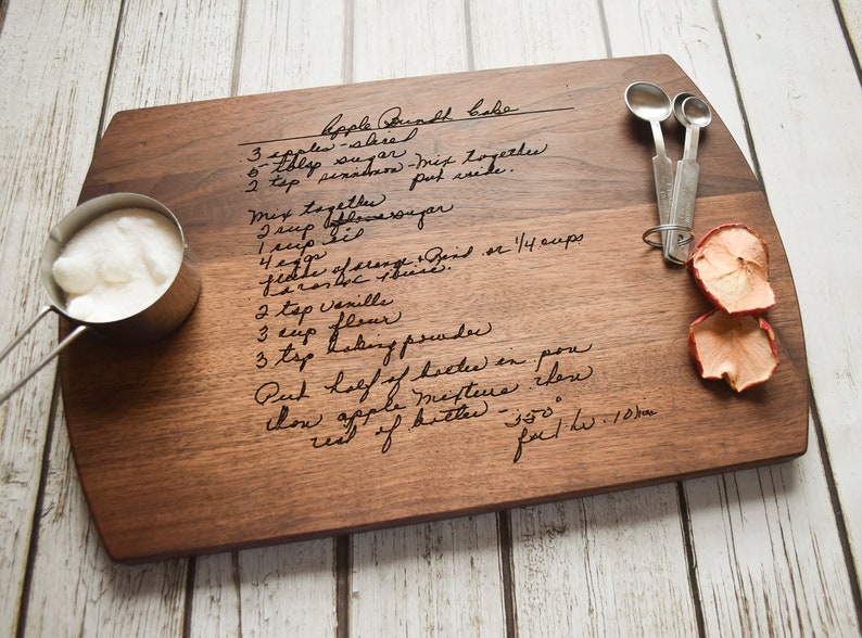 Mother's Day Gift, Handwritten Recipe Cutting Board, Grandma's Handwriting, Engraved Recipe, Gift for Mom, Personalized Cutting Board image 4