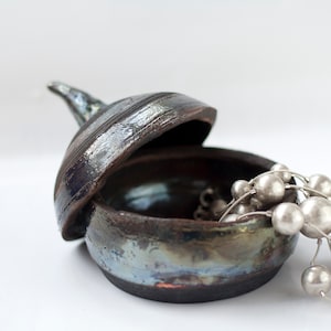 Ceramic jewelry box, ceramic ring box, raku ceramic jewelry storage, ceramic trinket box, ceramic storage with lid, housewarming gift, OOAK