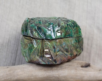 Ceramic gift box, ceramic lidded box for jewelry, kurinuki container, ceramic box for treasures, ceramic casket with lid, home decor, 836