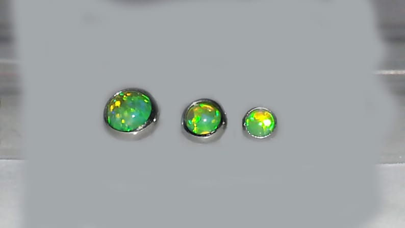 18g Genuine LIGHT GREEN OPAL Internally Threaded Steel Custom Length Tragus Forward Helix Cartilage Earring Nose Piercing Jewelry ~ 1 Stud bild 4