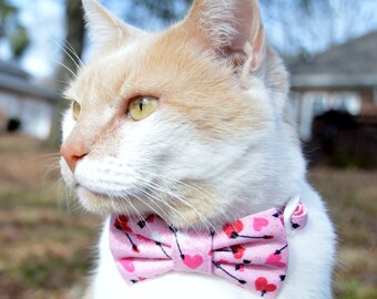 Pink Valentine’s Day cat bow tie collar, Valentine’s Day bow tie for cat, Valentines Day cat collar, kitten collar, gift for cat lover, cat