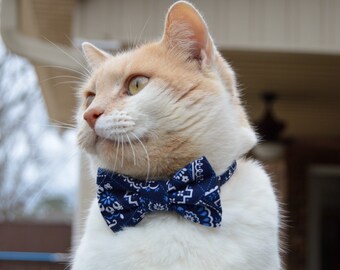 blue bandana cat collar, Cat bow tie, cat collar, bandana cat bow tie, kitten bow tie, kitten collar, cat costume, boy cat collar,