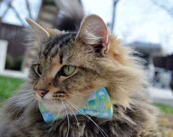 Spring tulip cat bow tie, cat collar, Spring time cat bow tie, cat bow tie, kitten bow tie, kitten collar, flower cat bow tie, dog bow tie,