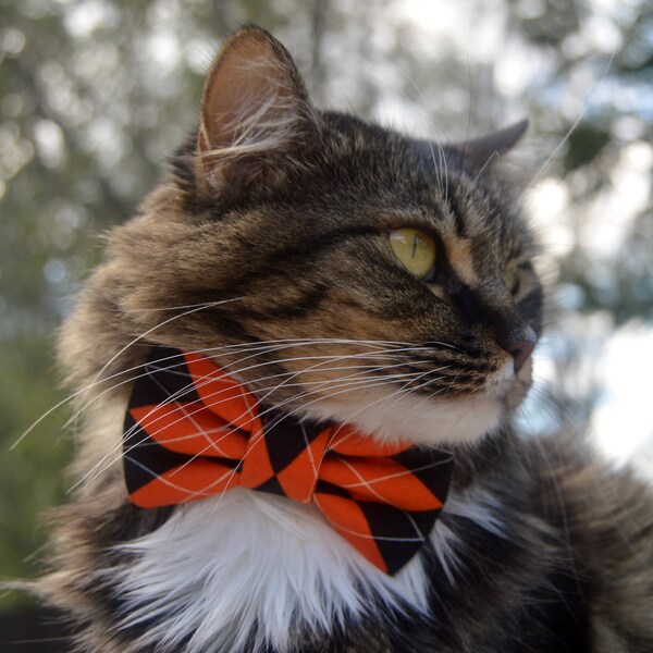 Halloween Black and orange diamond patterned cat collar, Harlequin patterened cat bow tie, Halloween cat collar, halloween kitten collar