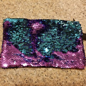 Color Changing Sequin Blue Purple Handbag Purse Wristlet