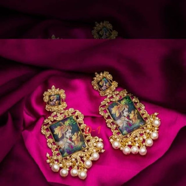 Créateur indien fait à la main Kundan ethnique boucles d'oreilles en or bijoux traditionnels boucles d'oreilles en perles Radha Krishna boucle d'oreille Kundan bijoux antique.