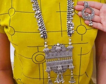 Encantador conjunto de collar largo, conjunto de collar oxidado, joyería étnica india, conjunto de joyería oxidada, joyería del templo, joyería de boda