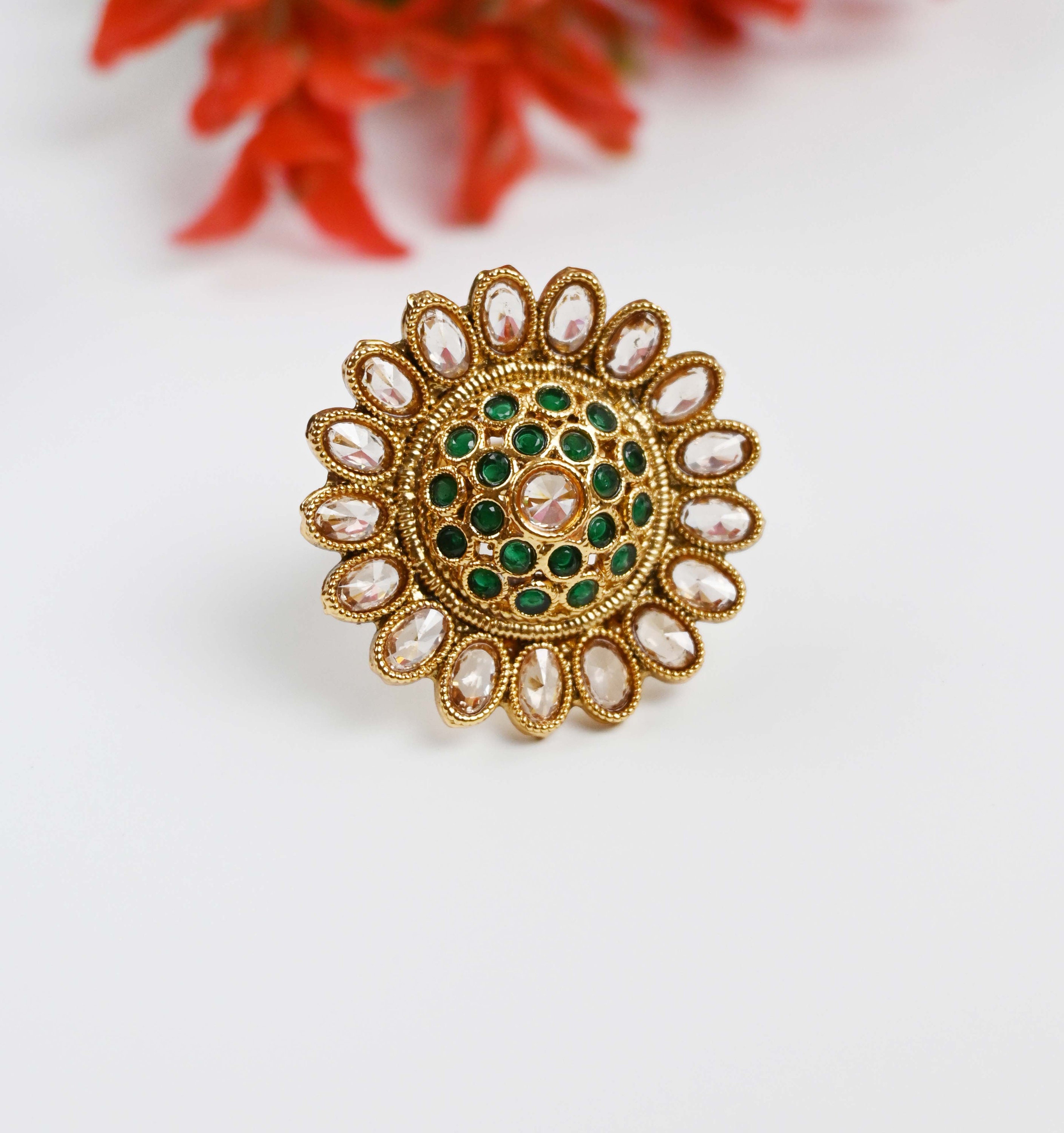 White/Red Designer Gold Plated Kundan Ring (Design 73)– PAAIE