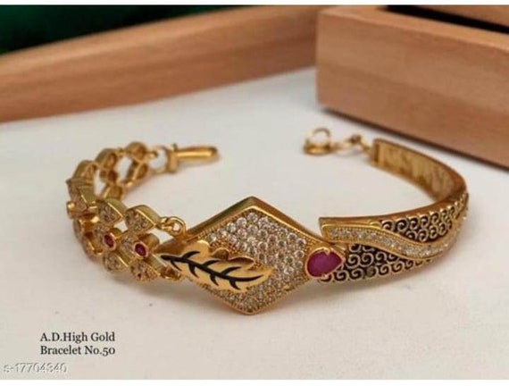Antique bracelet designs deals