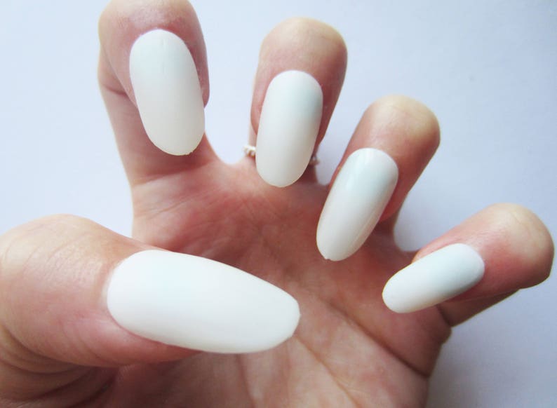 White Fake Nails with Glitter - wide 8