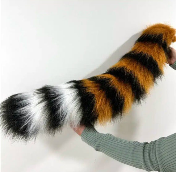 Set di orecchie e coda di leopardo in pelliccia sintetica fatte a mano per travestimenti da festa in costume di Halloween con macchie di animali