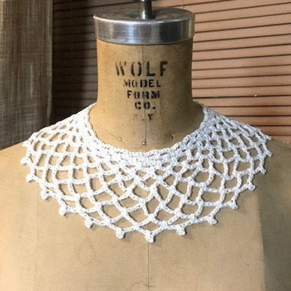 Crocheted Dissent Collar