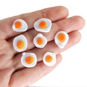 Жареное яйцо кабошон Cottagecore яйца бусины Крошечное яичко Ручной работы светильник стекло Муранское стекло Миниатюрная кукольная еда