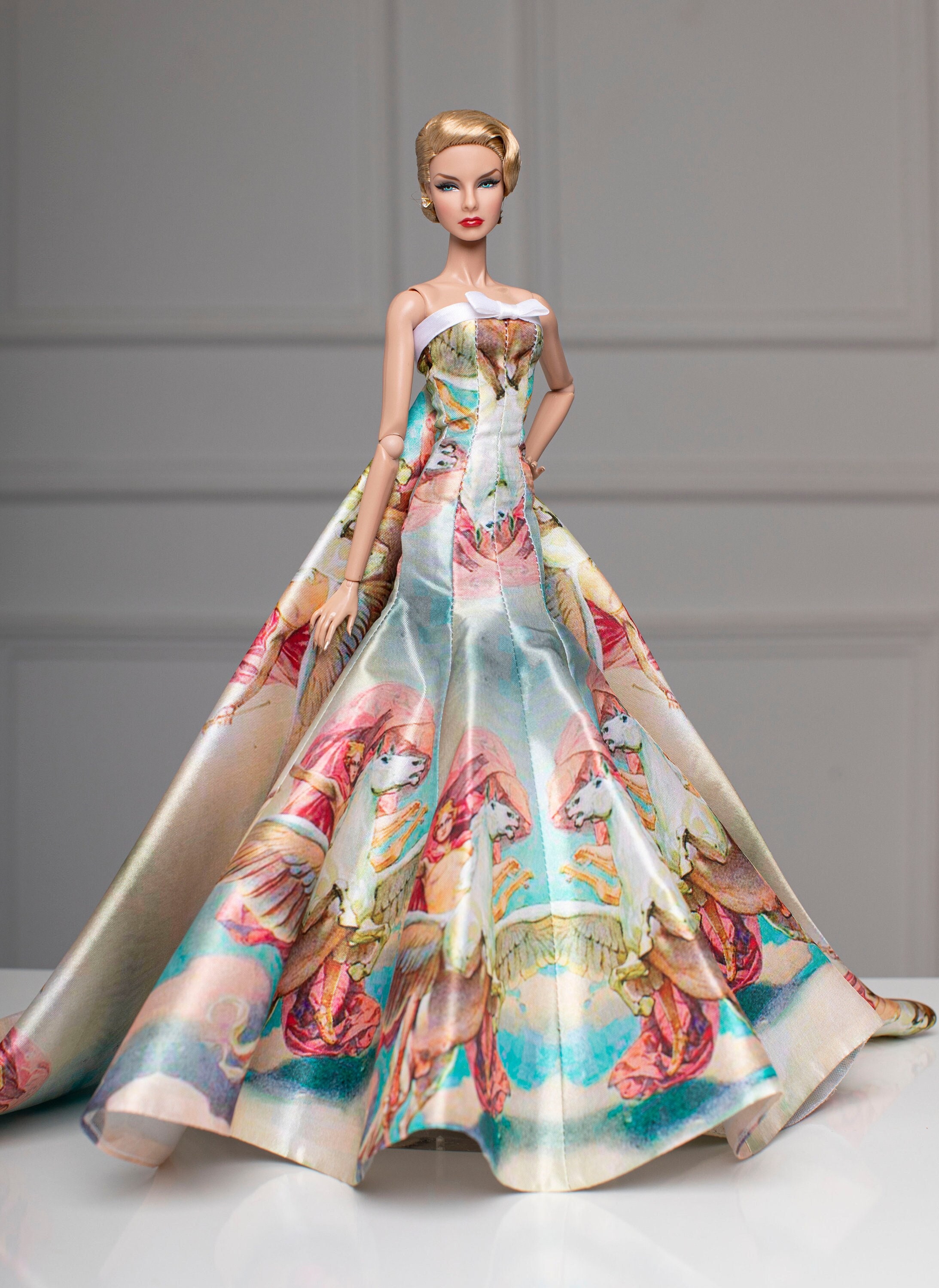 Como fazer vestido de noiva sem costura para Barbie e outras bonecas!