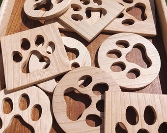 Houten onderzetters met pootafdruk: elzenhout, cadeau dierenliefhebber