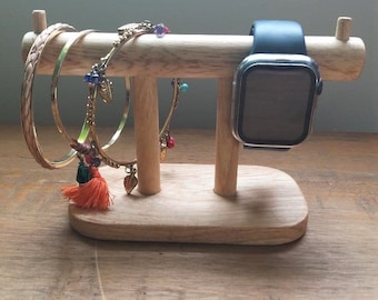 Alder Wood Jewelry Stand: Sustainable Watch & Bracelet Holder