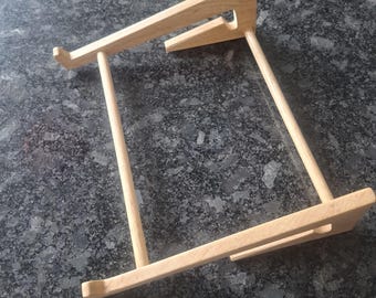 Hölzerner Laptop Ständer - zusammenklappbar