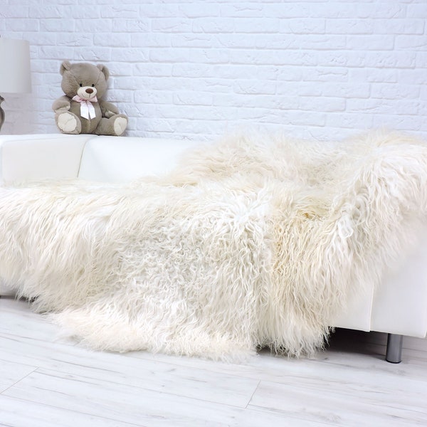 Sheepskin rug, area rug, shag rug, long curly hair, Icelandic sheepskin quatro, mongolian style, cream fur rug, fur throw, leather rug, 771