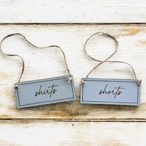 Étiquettes d'organisation pour paniers, étiquettes de garde-manger, étiquettes d'organisation de placard, étiquettes en bois personnalisées, étiquettes de rangement personnalisées, mini panneaux en bois