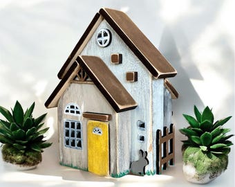 Handcrafted Reclaimed Wood Cottage: Rustic Miniature House Decor