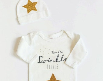 Baby Gown Set, Baby Bodysuit, Twinkle twinkle little star, newborn gown and hat set, MaxandMaekids, max and mae