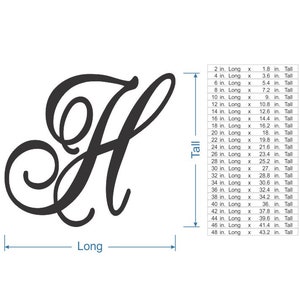 Puede incluir: Una letra H de metal negro con una fuente de escritura decorativa. La letra mide 48 pulgadas de largo y 43,2 pulgadas de alto. Un gr&aacute;fico muestra las dimensiones de la letra en diferentes tama&ntilde;os.